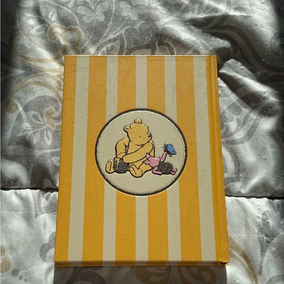 Disney Winnie The Pooh Notebook - Picture 3 of 8